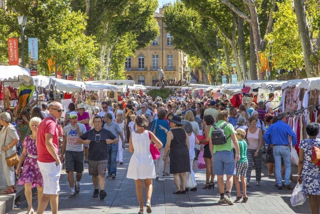 Appartamento Le Petit Charrier Aix-en-Provence Esterno foto